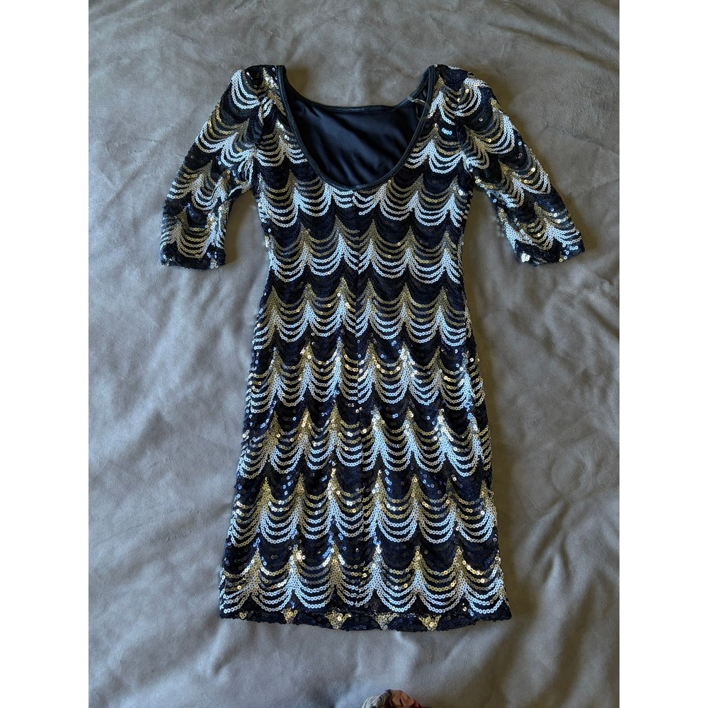 Crystal Doll Sequin Bodycon Dress Black Gold Silver Scallop Wave Mini Medium - Picture 2 of 3